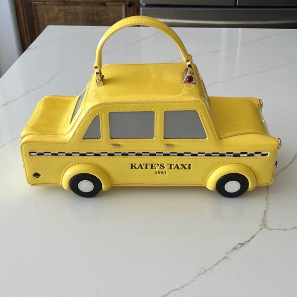 kate spade Handbags - Kate Spade New York Taxi 🚕 Purse